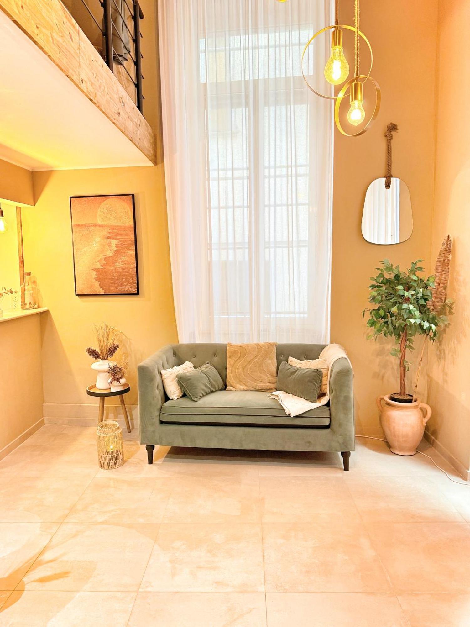 Spacious Loft, Duplex, Old Town, 3 Bedrooms - Easy Check-In Νίκαια Εξωτερικό φωτογραφία